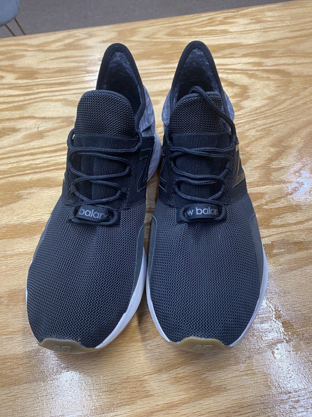 New Balance Fresh Foam Roav Men's 11 D Black Lace Up Low Top Running Sneakers
